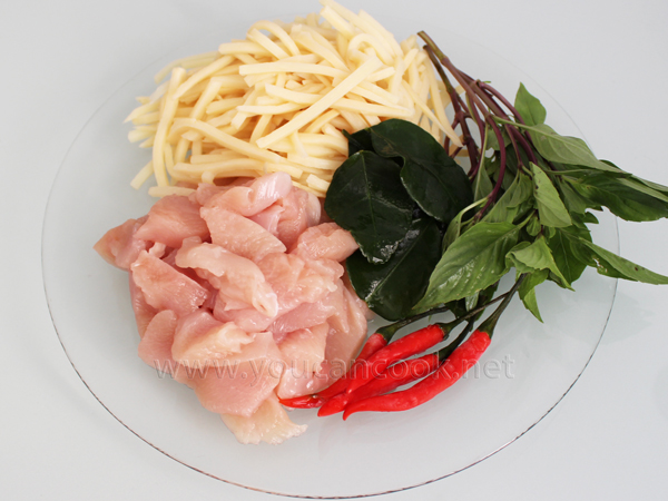 Grünes Curry Rezept - Mit Hähnchen und Bambussprossen1